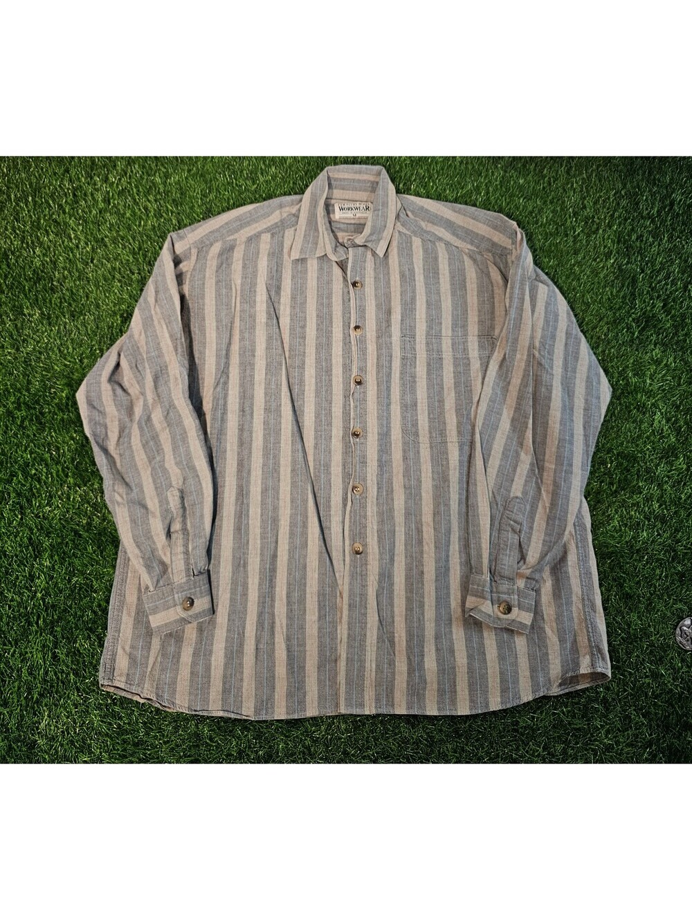 Vintage Country Road Workwear Men's Medium Striped Button-Up Shirt